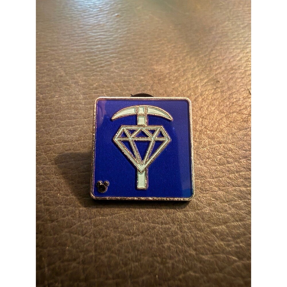Disney Seven Dwarfs Mine Train Pin - 2017 Hidden Mickey Attraction Icons